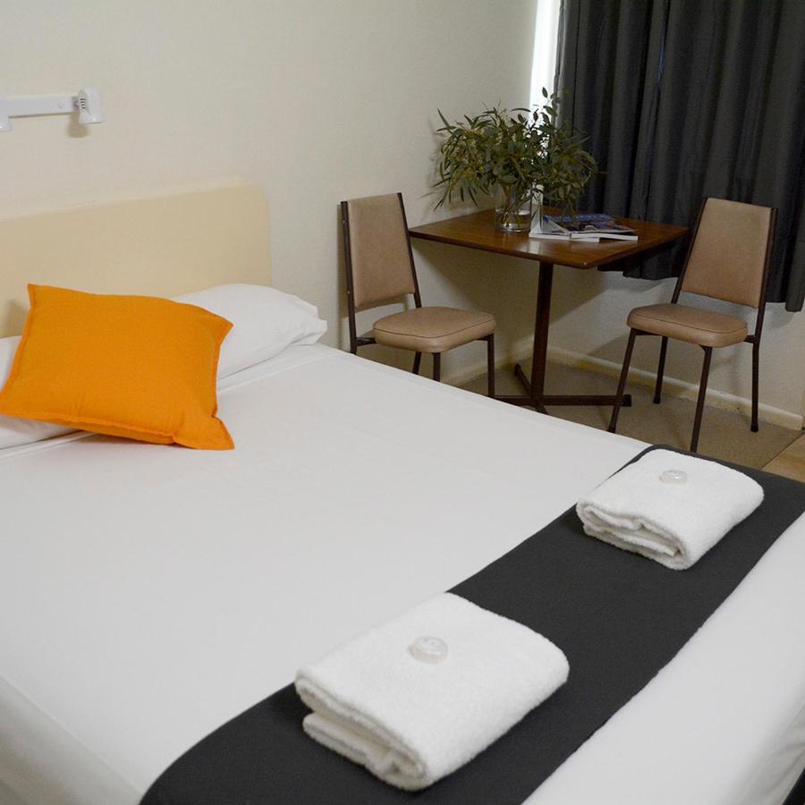 Shamrock Hotel Motel Temora Ngoại thất bức ảnh